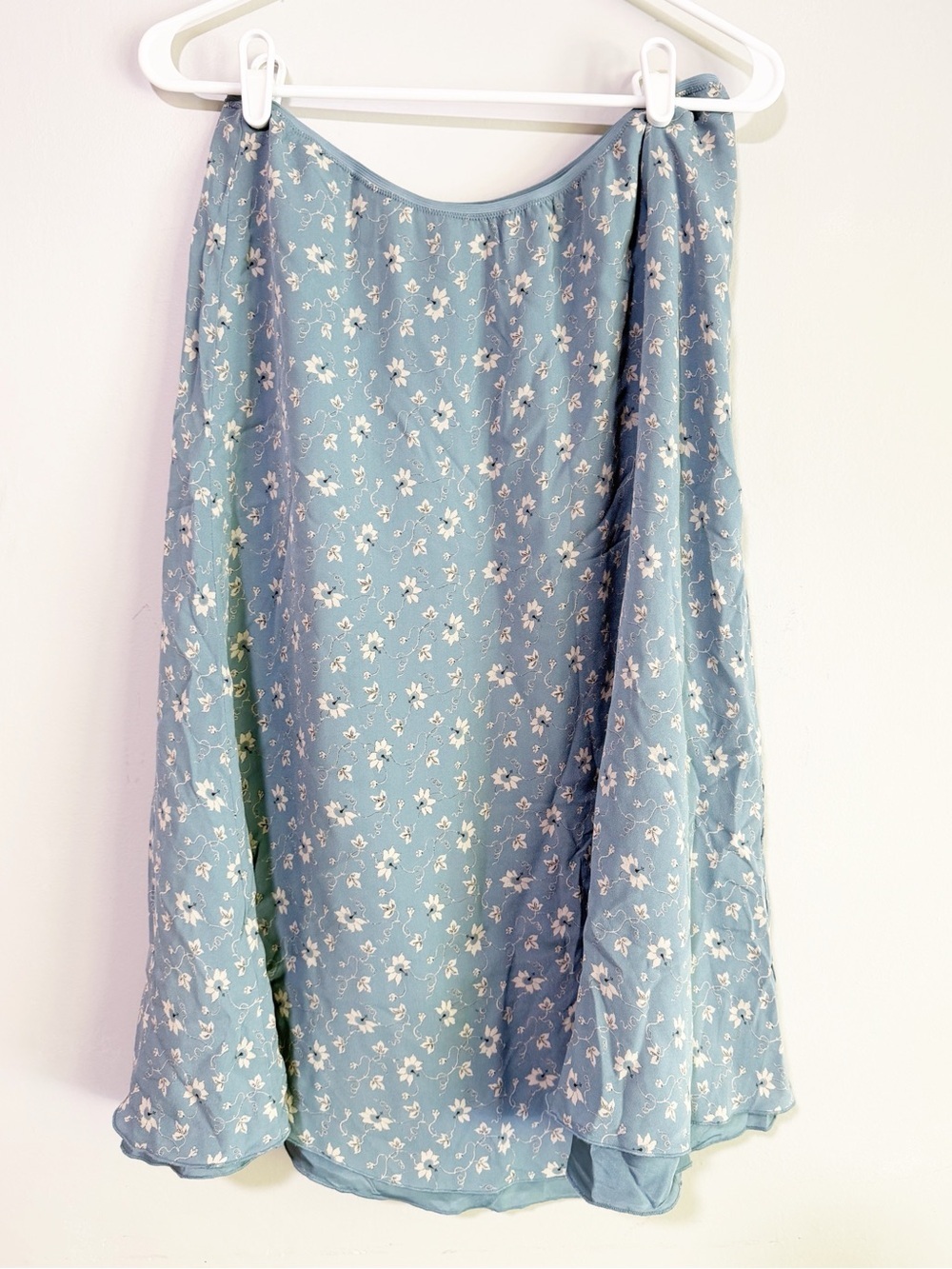 Vintage sundance cottagecore silk midi skirt blue white floral size medium